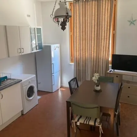 Le Cocon De Renee, Maison Atypique En Close De * Concarneau