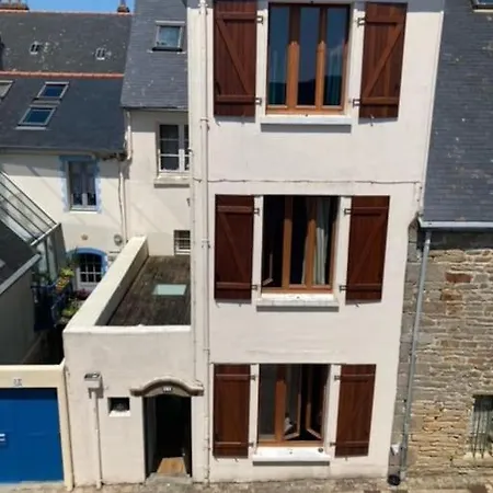 Сasa de vacaciones Le Cocon De Renee, Maison Atypique En Close De